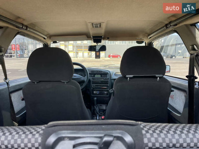 Чорний ВАЗ 2113 Самара, об'ємом двигуна 1.5 л та пробігом 136 тис. км за 3999 $, фото 60 на Automoto.ua