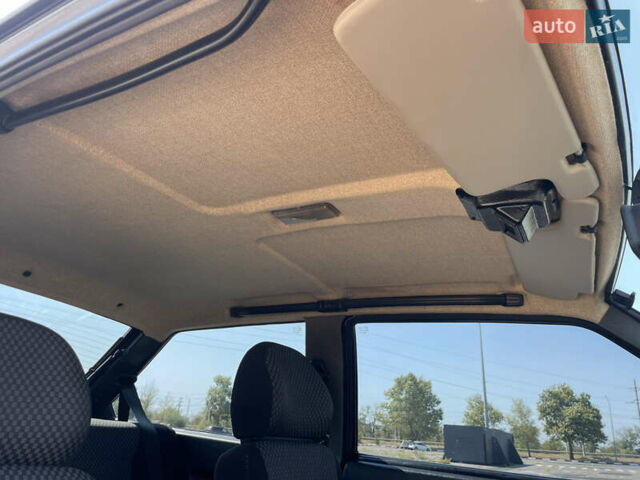 Черный ВАЗ 2113 Самара, объемом двигателя 1.5 л и пробегом 136 тыс. км за 2999 $, фото 17 на Automoto.ua