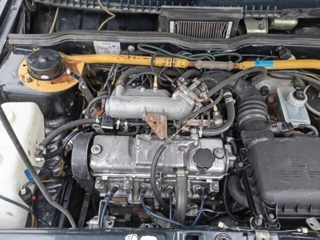 Чорний ВАЗ 2113 Самара, об'ємом двигуна 1 л та пробігом 250 тис. км за 1450 $, фото 5 на Automoto.ua