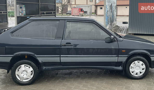Черный ВАЗ 2113 Самара, объемом двигателя 1.6 л и пробегом 299 тыс. км за 1300 $, фото 2 на Automoto.ua