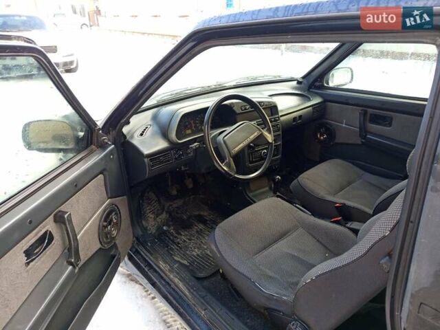Черный ВАЗ 2113 Самара, объемом двигателя 1.6 л и пробегом 300 тыс. км за 1350 $, фото 3 на Automoto.ua