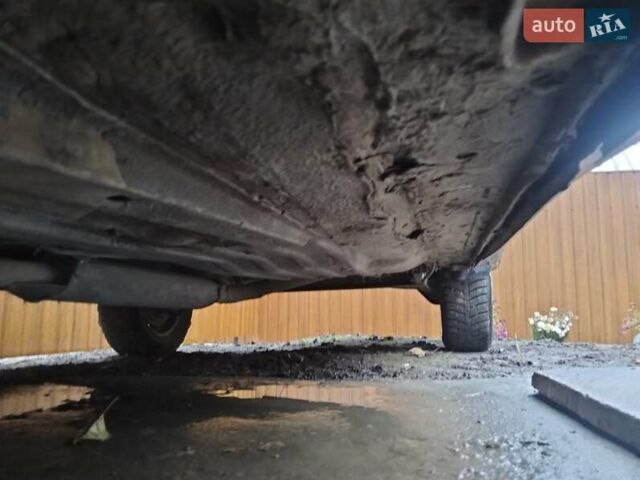 Черный ВАЗ 2113 Самара, объемом двигателя 1.6 л и пробегом 300 тыс. км за 1050 $, фото 2 на Automoto.ua