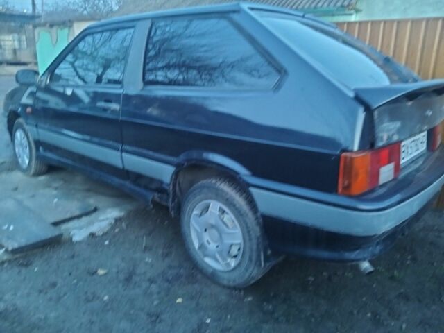 Черный ВАЗ 2113 Самара, объемом двигателя 1.6 л и пробегом 300 тыс. км за 1050 $, фото 1 на Automoto.ua