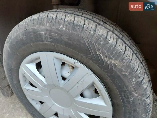 Чорний ВАЗ 2113 Самара, об'ємом двигуна 1.6 л та пробігом 300 тис. км за 1350 $, фото 21 на Automoto.ua