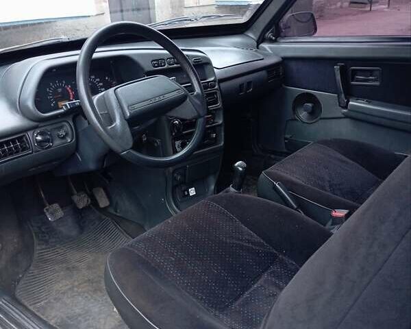 Черный ВАЗ 2113 Самара, объемом двигателя 1.6 л и пробегом 207 тыс. км за 1200 $, фото 4 на Automoto.ua