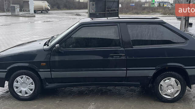 Черный ВАЗ 2113 Самара, объемом двигателя 1.6 л и пробегом 299 тыс. км за 1300 $, фото 5 на Automoto.ua