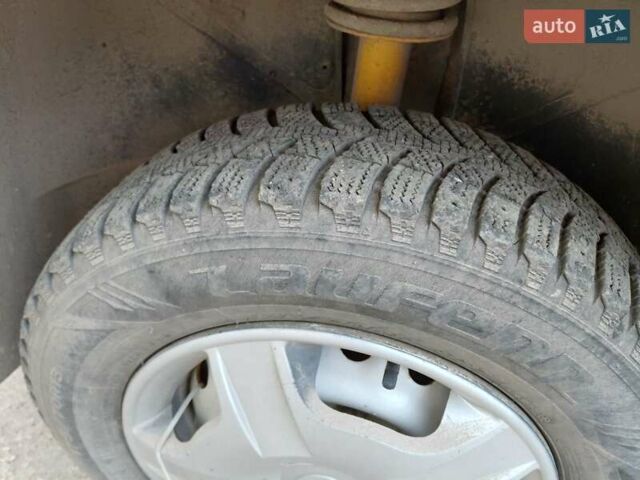 Чорний ВАЗ 2113 Самара, об'ємом двигуна 1.6 л та пробігом 300 тис. км за 1350 $, фото 22 на Automoto.ua