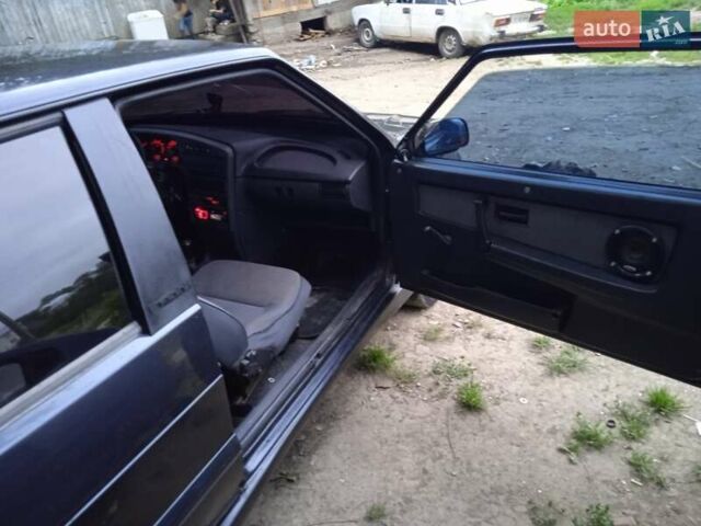 Черный ВАЗ 2113 Самара, объемом двигателя 1.57 л и пробегом 100 тыс. км за 1350 $, фото 3 на Automoto.ua