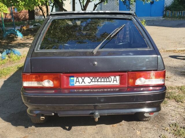 Чорний ВАЗ 2113 Самара, об'ємом двигуна 1.6 л та пробігом 355 тис. км за 1700 $, фото 4 на Automoto.ua