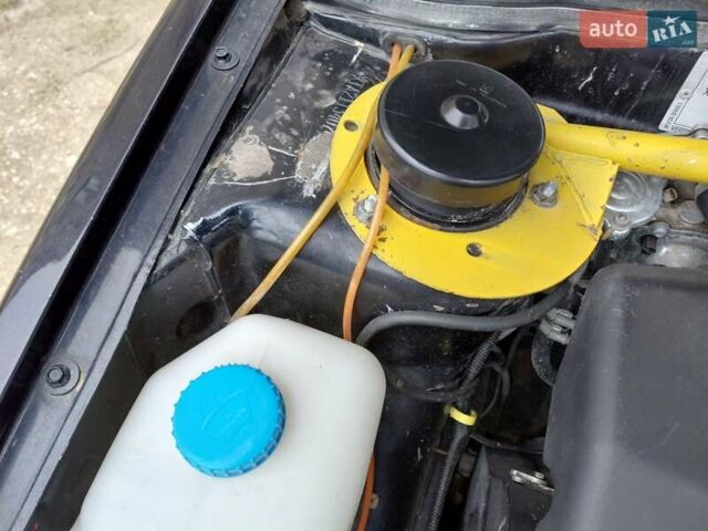 Чорний ВАЗ 2113 Самара, об'ємом двигуна 1.6 л та пробігом 300 тис. км за 1350 $, фото 14 на Automoto.ua