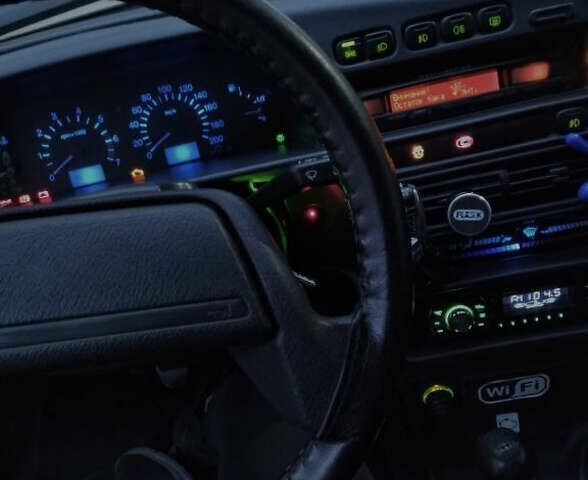 Чорний ВАЗ 2113 Самара, об'ємом двигуна 1.6 л та пробігом 127 тис. км за 1450 $, фото 6 на Automoto.ua