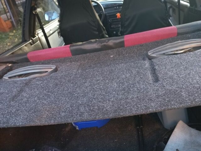 Чорний ВАЗ 2113 Самара, об'ємом двигуна 1.6 л та пробігом 135 тис. км за 1100 $, фото 6 на Automoto.ua