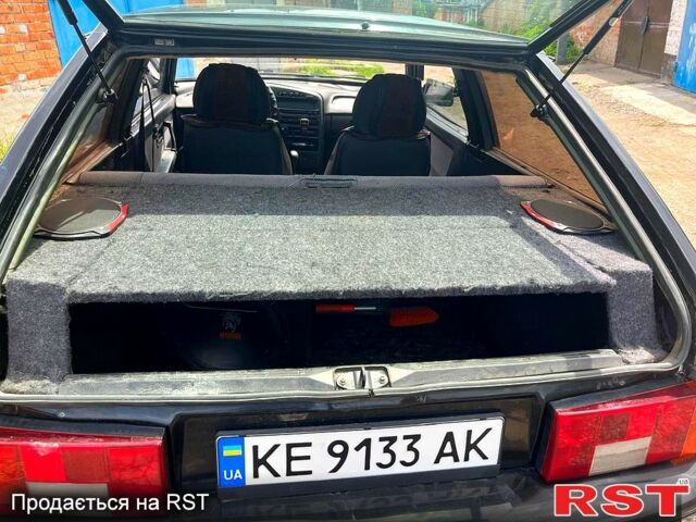 Чорний ВАЗ 2113 Самара, об'ємом двигуна 1.6 л та пробігом 180 тис. км за 1500 $, фото 6 на Automoto.ua