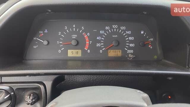 Черный ВАЗ 2113 Самара, объемом двигателя 1.6 л и пробегом 220 тыс. км за 1900 $, фото 11 на Automoto.ua