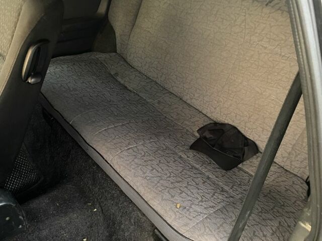 Чорний ВАЗ 2113 Самара, об'ємом двигуна 1.6 л та пробігом 321 тис. км за 2800 $, фото 9 на Automoto.ua