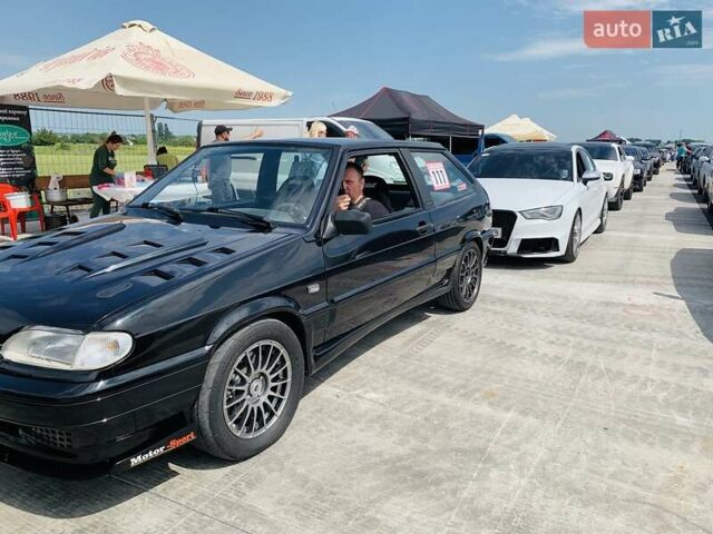 Черный ВАЗ 2113 Самара, объемом двигателя 1.6 л и пробегом 50 тыс. км за 8000 $, фото 25 на Automoto.ua