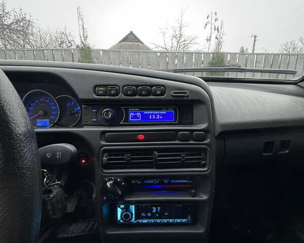 Черный ВАЗ 2113 Самара, объемом двигателя 1.6 л и пробегом 50 тыс. км за 1950 $, фото 15 на Automoto.ua