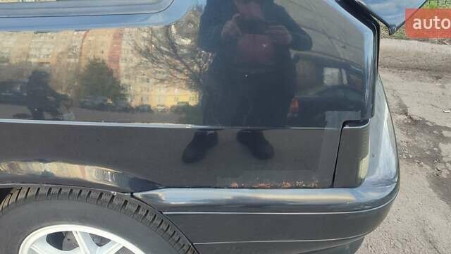 Черный ВАЗ 2113 Самара, объемом двигателя 1.6 л и пробегом 220 тыс. км за 1900 $, фото 15 на Automoto.ua