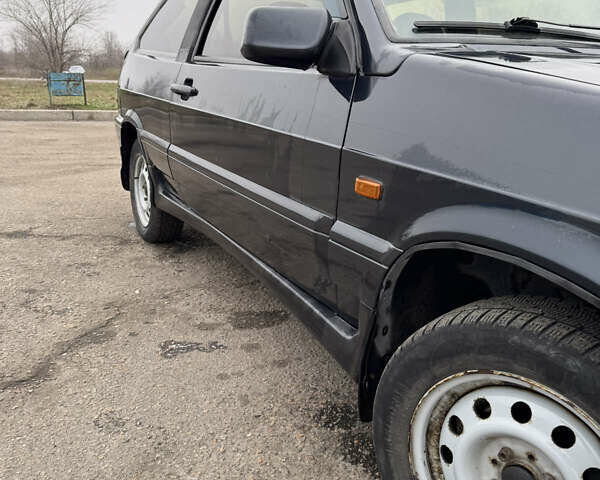 Черный ВАЗ 2113 Самара, объемом двигателя 1.6 л и пробегом 100 тыс. км за 2000 $, фото 5 на Automoto.ua