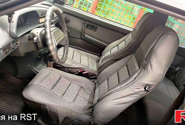 Чорний ВАЗ 2113 Самара, об'ємом двигуна 1.5 л та пробігом 150 тис. км за 2380 $, фото 5 на Automoto.ua