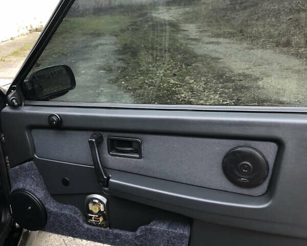 Чорний ВАЗ 2113 Самара, об'ємом двигуна 1.6 л та пробігом 220 тис. км за 3200 $, фото 32 на Automoto.ua