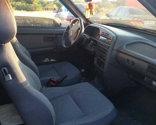 Черный ВАЗ 2113 Самара, объемом двигателя 1.6 л и пробегом 110 тыс. км за 2600 $, фото 6 на Automoto.ua