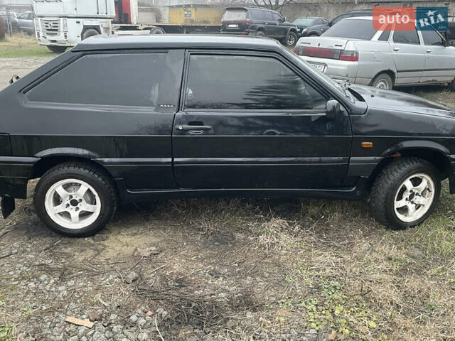 Черный ВАЗ 2113 Самара, объемом двигателя 1.5 л и пробегом 85 тыс. км за 2000 $, фото 7 на Automoto.ua
