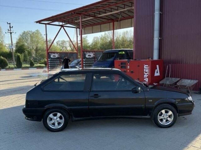 Чорний ВАЗ 2113 Самара, об'ємом двигуна 1.6 л та пробігом 222 тис. км за 1450 $, фото 3 на Automoto.ua