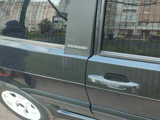 Черный ВАЗ 2113 Самара, объемом двигателя 1.6 л и пробегом 220 тыс. км за 1900 $, фото 8 на Automoto.ua