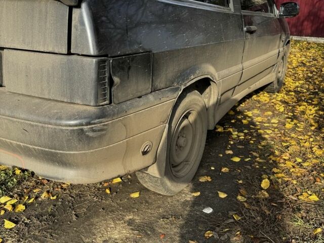 Черный ВАЗ 2113 Самара, объемом двигателя 1.6 л и пробегом 350 тыс. км за 1429 $, фото 6 на Automoto.ua