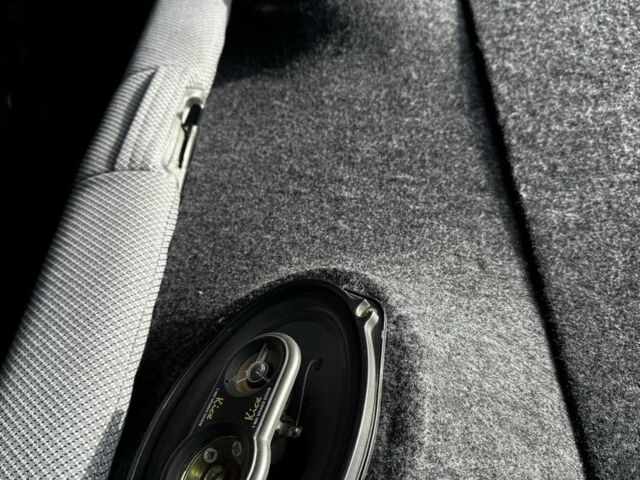 Черный ВАЗ 2113 Самара, объемом двигателя 1.6 л и пробегом 350 тыс. км за 1429 $, фото 7 на Automoto.ua