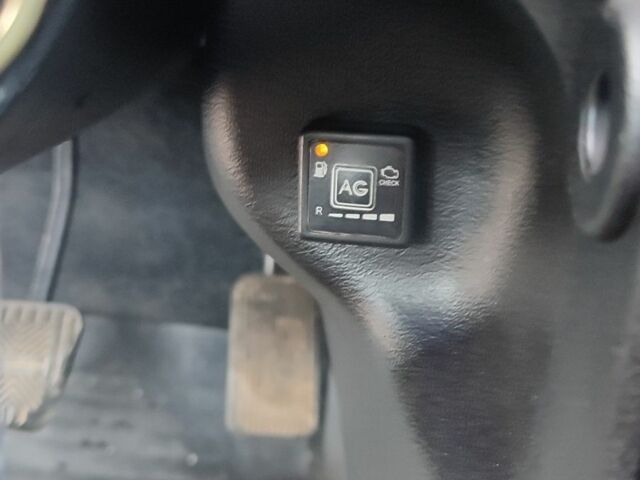 Черный ВАЗ 2113 Самара, объемом двигателя 1.6 л и пробегом 220 тыс. км за 1900 $, фото 13 на Automoto.ua