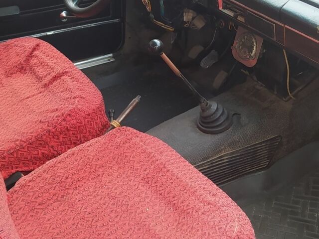 Червоний ВАЗ 2113 Самара, об'ємом двигуна 0 л та пробігом 2 тис. км за 202 $, фото 2 на Automoto.ua