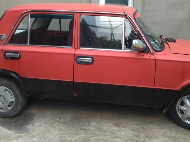 Красный ВАЗ 2113 Самара, объемом двигателя 0 л и пробегом 50 тыс. км за 500 $, фото 2 на Automoto.ua