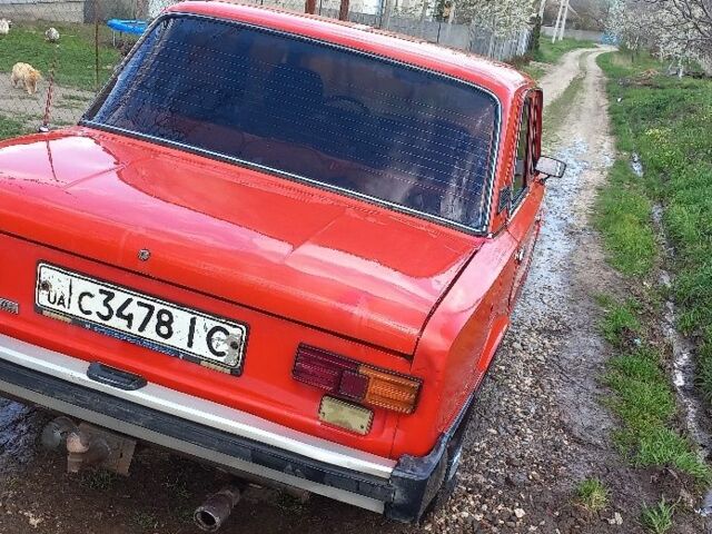 Червоний ВАЗ 2113 Самара, об'ємом двигуна 1.1 л та пробігом 22 тис. км за 786 $, фото 3 на Automoto.ua