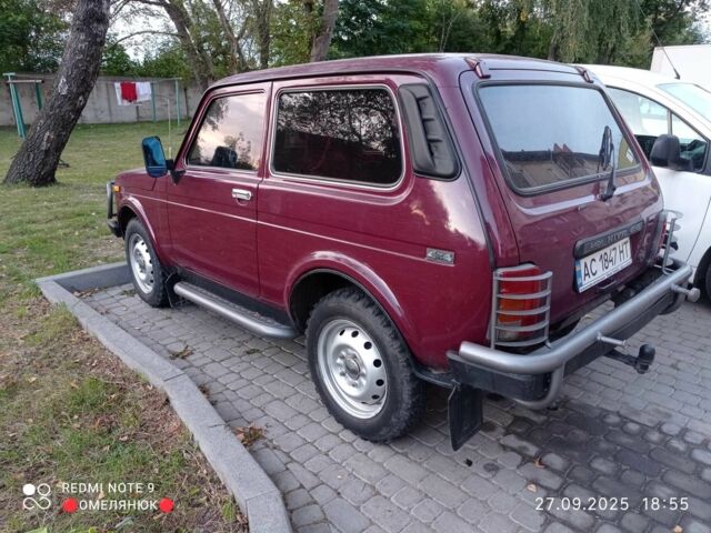 Красный ВАЗ 2113 Самара, объемом двигателя 1.7 л и пробегом 130 тыс. км за 3543 $, фото 3 на Automoto.ua