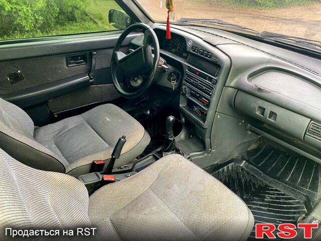 ВАЗ 2113 Самара, объемом двигателя 1.5 л и пробегом 123 тыс. км за 1350 $, фото 5 на Automoto.ua