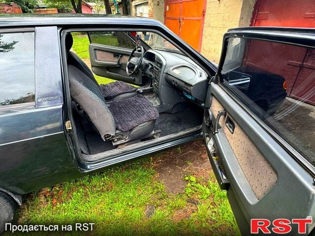 ВАЗ 2113 Самара, объемом двигателя 1.6 л и пробегом 242 тыс. км за 2000 $, фото 7 на Automoto.ua