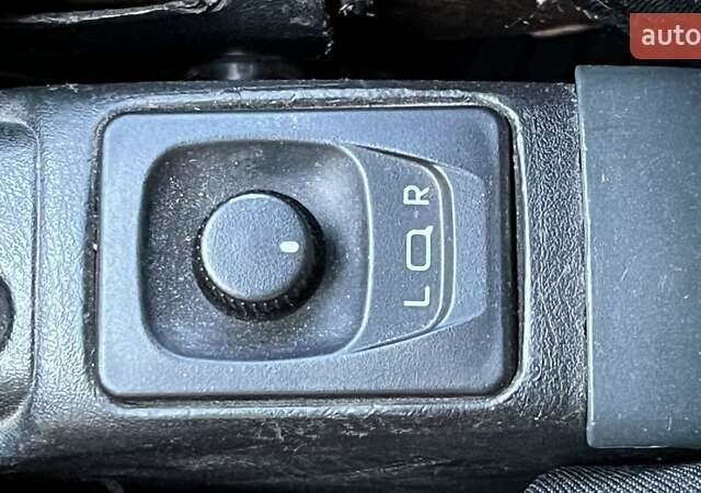ВАЗ 2113 Самара, объемом двигателя 1.6 л и пробегом 333 тыс. км за 2200 $, фото 12 на Automoto.ua