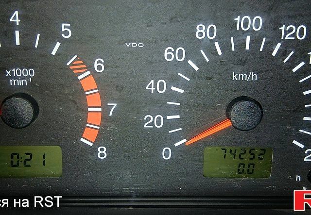 ВАЗ 2113 Самара, объемом двигателя 1.6 л и пробегом 74 тыс. км за 1700 $, фото 4 на Automoto.ua