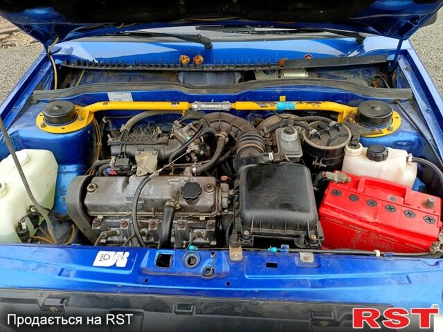 ВАЗ 2113 Самара, объемом двигателя 1.6 л и пробегом 200 тыс. км за 1250 $, фото 3 на Automoto.ua