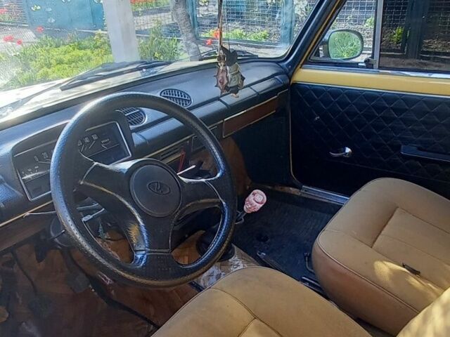 Желтый ВАЗ 2113 Самара, объемом двигателя 0 л и пробегом 72 тыс. км за 881 $, фото 5 на Automoto.ua