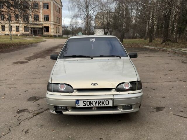 Серый ВАЗ 2113 Самара, объемом двигателя 1.5 л и пробегом 242 тыс. км за 1900 $, фото 1 на Automoto.ua
