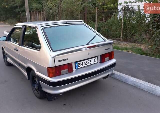 Сірий ВАЗ 2113 Самара, об'ємом двигуна 1.5 л та пробігом 263 тис. км за 2000 $, фото 1 на Automoto.ua