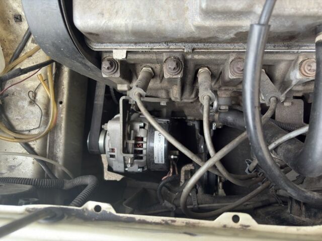 Серый ВАЗ 2113 Самара, объемом двигателя 1.5 л и пробегом 242 тыс. км за 1900 $, фото 13 на Automoto.ua