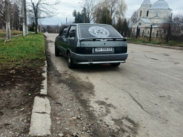 Серый ВАЗ 2113 Самара, объемом двигателя 1.5 л и пробегом 200 тыс. км за 1350 $, фото 1 на Automoto.ua
