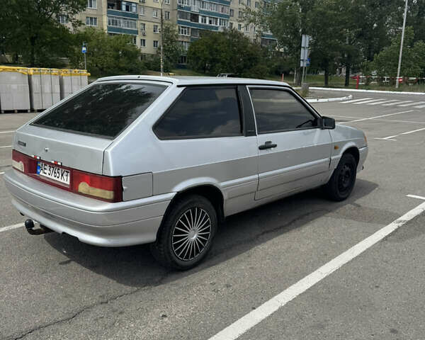 Серый ВАЗ 2113 Самара, объемом двигателя 1.5 л и пробегом 200 тыс. км за 1900 $, фото 4 на Automoto.ua