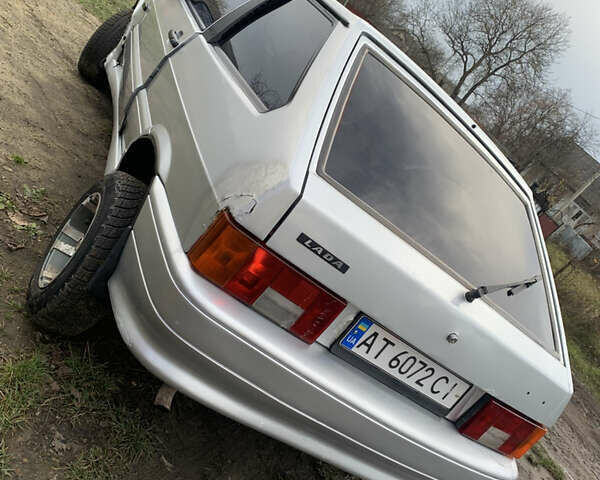 Серый ВАЗ 2113 Самара, объемом двигателя 1.6 л и пробегом 200 тыс. км за 1000 $, фото 5 на Automoto.ua