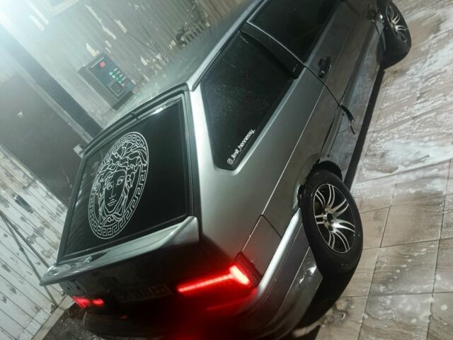 Серый ВАЗ 2113 Самара, объемом двигателя 1.5 л и пробегом 200 тыс. км за 1350 $, фото 18 на Automoto.ua