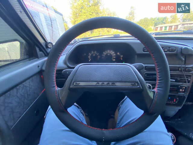 Серый ВАЗ 2113 Самара, объемом двигателя 1.5 л и пробегом 233 тыс. км за 1800 $, фото 9 на Automoto.ua